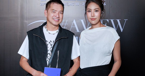 Quang Minh cùng vợ kém tuổi đi sự kiện, tiết lộ cuộc sống hôn nhân: góc nhìn mới cho người chơi Việt - hình ảnh - playabc8.com