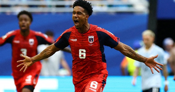 Kevin Pina: Từ tiền vệ vô danh đến biểu tượng lịch sử của Cabo Verde - hình ảnh - playabc8.com Kevin Pina: Từ tiền vệ vô danh đến biểu tượng lịch sử của Cabo Verde - hình ảnh - playabc8.com