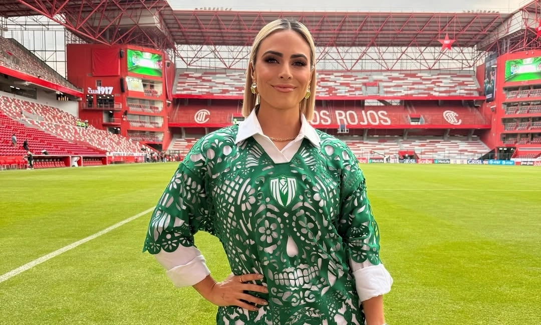 Áo World Cup lấy cảm hứng từ Lễ hội Người chết gây sốt cộng đồng cổ động viên - hình ảnh - playabc8.com