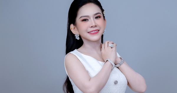 Nghệ sĩ cải lương Bình Tinh ở tuổi 40: Vẫn cháy hết mình với nghề - hình ảnh - playabc8.com
