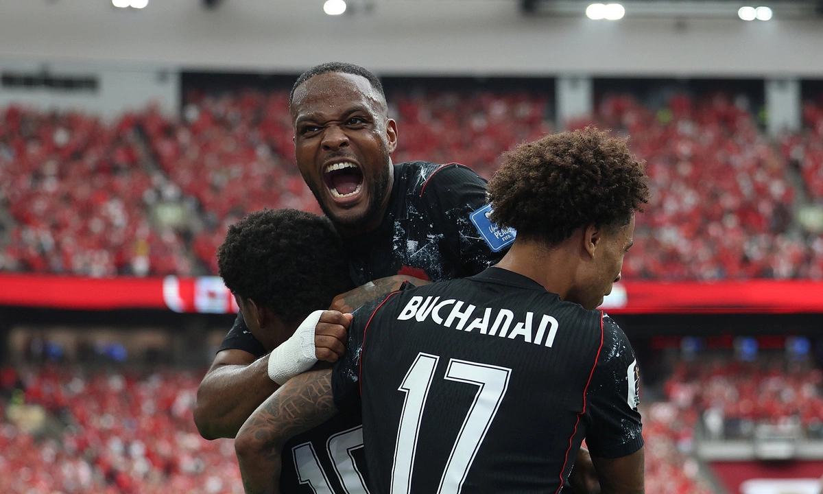 Qatar bị đuổi hai cầu thủ, thua Canada 0-6 ở World Cup 2026 - hình ảnh - playabc8.com
