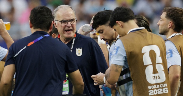 Cầu thủ Uruguay phản ứng dữ dội HLV Bielsa trước trận quyết đấu Tây Ban Nha - hình ảnh - playabc8.com