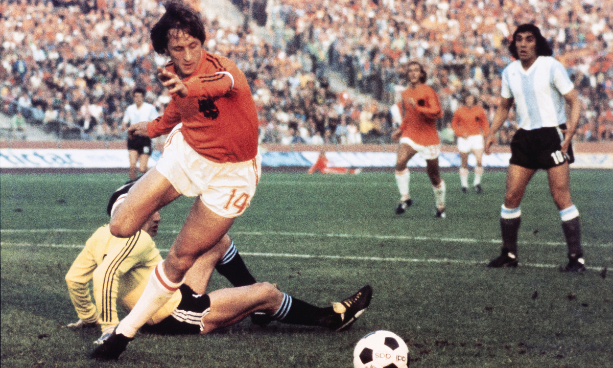 Những chiến thuật định hình lịch sử World Cup và cơ hội trải nghiệm cá cược thể thao uy tín - hình ảnh - playabc8.com Những chiến thuật định hình lịch sử World Cup và cơ hội trải nghiệm cá cược thể thao uy tín - hình ảnh - playabc8.com