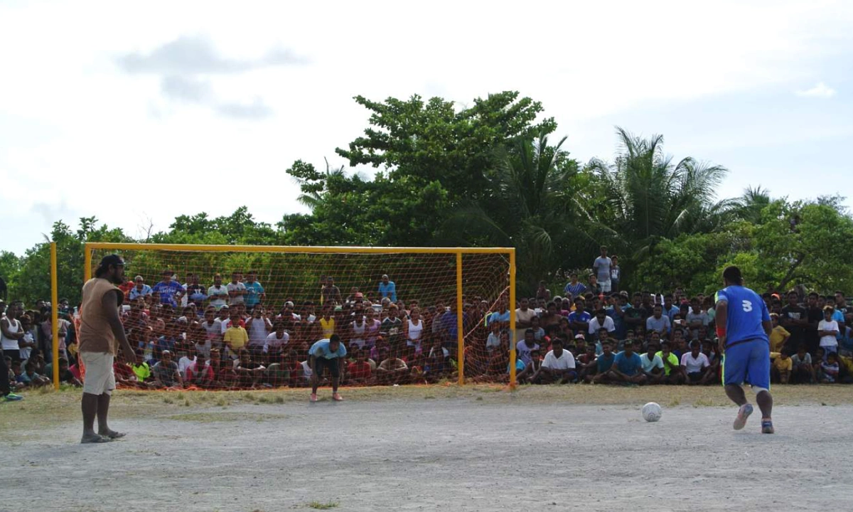 Thể thao trực tuyến và giấc mơ World Cup của Kiribati giữa mối đe dọa biến đổi khí hậu - hình ảnh - playabc8.com