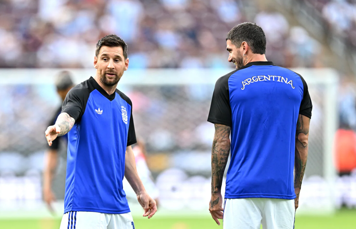 Messi Tập Thể Lực Ngay Sau Trận Giao Hữu: Hành Động Ý Nghĩa Giữa Mùa Giải Cược Bóng Đá Sôi Động - hình ảnh - playabc8.com
