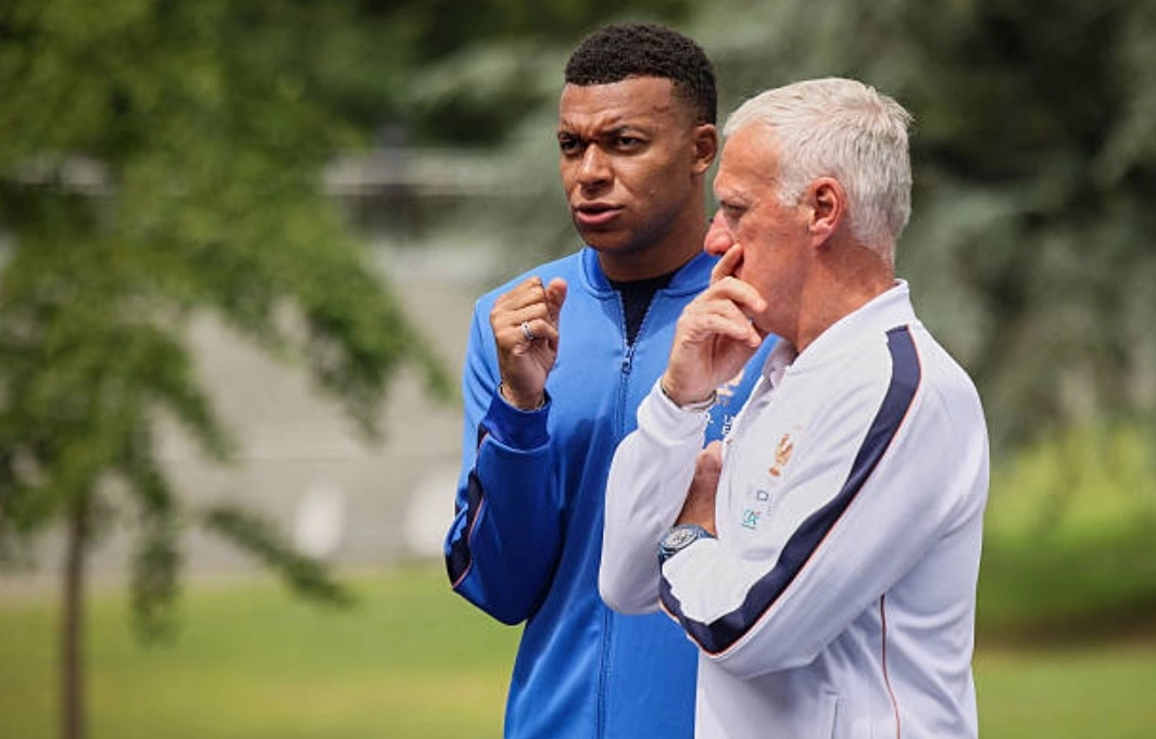 ABC8 cược bóng đá: Deschamps tự hào về Mbappe và triết lý dẫn dắt tuyển Pháp - hình ảnh - playabc8.com