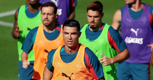 Ronaldo Bật Chế Độ Chinh Phục Cúp Vàng Cùng ABC8 Uy Tín - hình ảnh - playabc8.com Ronaldo Bật Chế Độ Chinh Phục Cúp Vàng Cùng ABC8 Uy Tín - hình ảnh - playabc8.com