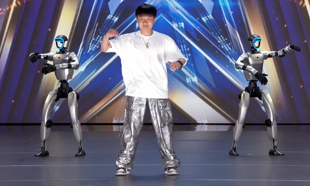 Robot nhảy múa gây sốt tại America’s Got Talent – Cơ hội giải trí và trải nghiệm cá cược thể thao uy tín - hình ảnh - playabc8.com Robot nhảy múa gây sốt tại America’s Got Talent – Cơ hội giải trí và trải nghiệm cá cược thể thao uy tín - hình ảnh - playabc8.com