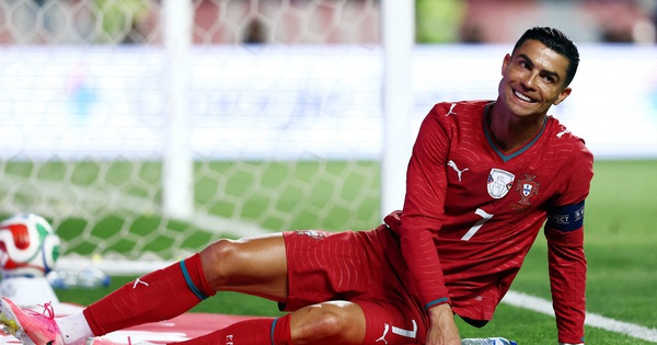 World Cup 2026: Ronaldo nín thở vì đàn em chấn thương, Bồ Đào Nha và Anh thắng vẫn lo: góc nhìn mới cho người chơi Việt - hình ảnh - playabc8.com World Cup 2026: Ronaldo nín thở vì đàn em chấn thương, Bồ Đào Nha và Anh thắng vẫn lo: góc nhìn mới cho người chơi Việt - hình ảnh - playabc8.com