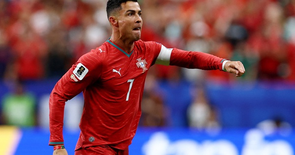 Nhà cái không chặn: Bồ Đào Nha đè bẹp Uzbekistan, Ronaldo lập kỷ lục World Cup - hình ảnh - playabc8.com Nhà cái không chặn: Bồ Đào Nha đè bẹp Uzbekistan, Ronaldo lập kỷ lục World Cup - hình ảnh - playabc8.com
