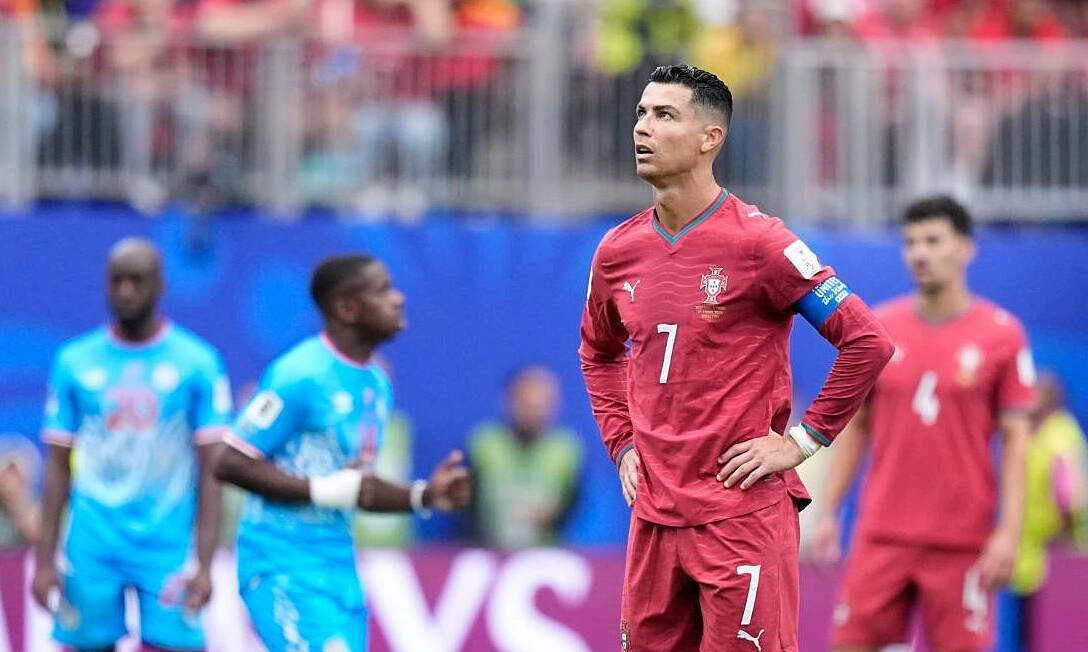 CĐV Congo hô tên Messi khi Ronaldo rời sân: Khoảnh khắc gây sốt World Cup 2026 - hình ảnh - playabc8.com CĐV Congo hô tên Messi khi Ronaldo rời sân: Khoảnh khắc gây sốt World Cup 2026 - hình ảnh - playabc8.com