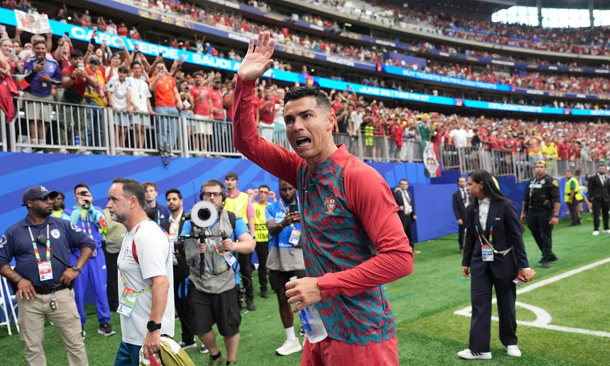 Ronaldo Mong Ước So Tài Cùng Messi Ở Chung Kết World Cup 2026 - hình ảnh - playabc8.com