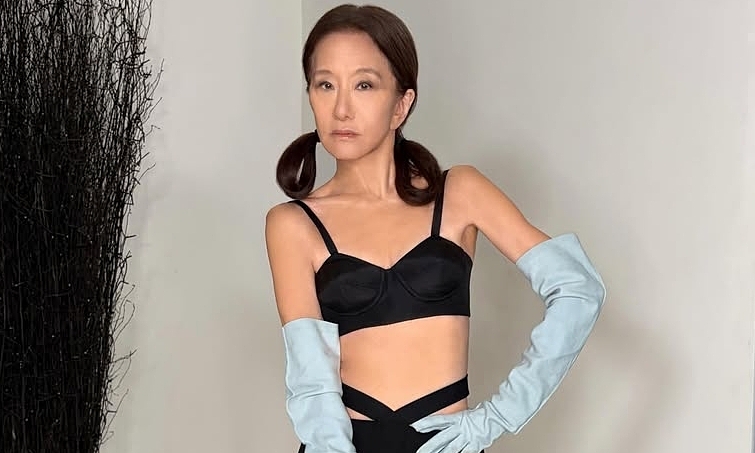 Link vào nhà cái ABC8: Vera Wang “trẻ hóa” với phong cách táo bạo ở tuổi 77 - hình ảnh - playabc8.com Link vào nhà cái ABC8: Vera Wang “trẻ hóa” với phong cách táo bạo ở tuổi 77 - hình ảnh - playabc8.com