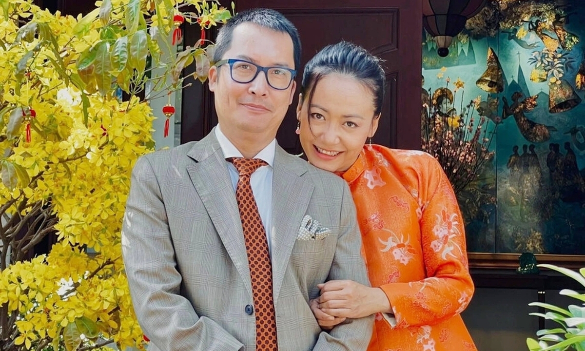 Hồng Ánh và Hành Trình 17 Năm Hôn Nhân Không Con: Bí Quyết Gắn Kết Từ Tình Bạn Tri Kỷ - hình ảnh - playabc8.com Hồng Ánh và Hành Trình 17 Năm Hôn Nhân Không Con: Bí Quyết Gắn Kết Từ Tình Bạn Tri Kỷ - hình ảnh - playabc8.com