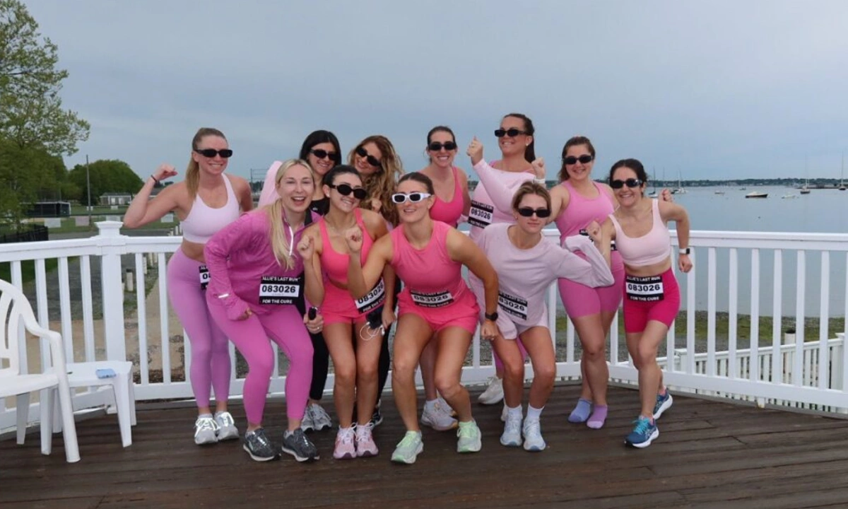 Cô dâu tổ chức tiệc độc thân bằng chạy half marathon – xu hướng mới tại Mỹ - hình ảnh - playabc8.com Cô dâu tổ chức tiệc độc thân bằng chạy half marathon – xu hướng mới tại Mỹ - hình ảnh - playabc8.com