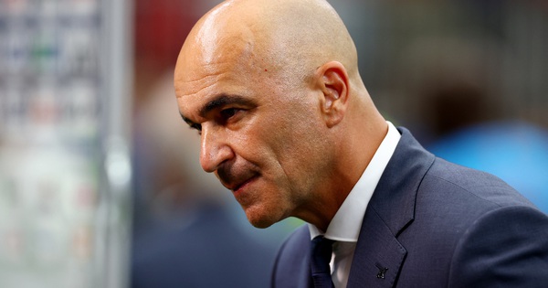 HLV Martinez chia tay đội tuyển Bồ Đào Nha sau thất bại đầy tiếc nuối tại World Cup 2026 - hình ảnh - playabc8.com HLV Martinez chia tay đội tuyển Bồ Đào Nha sau thất bại đầy tiếc nuối tại World Cup 2026 - hình ảnh - playabc8.com
