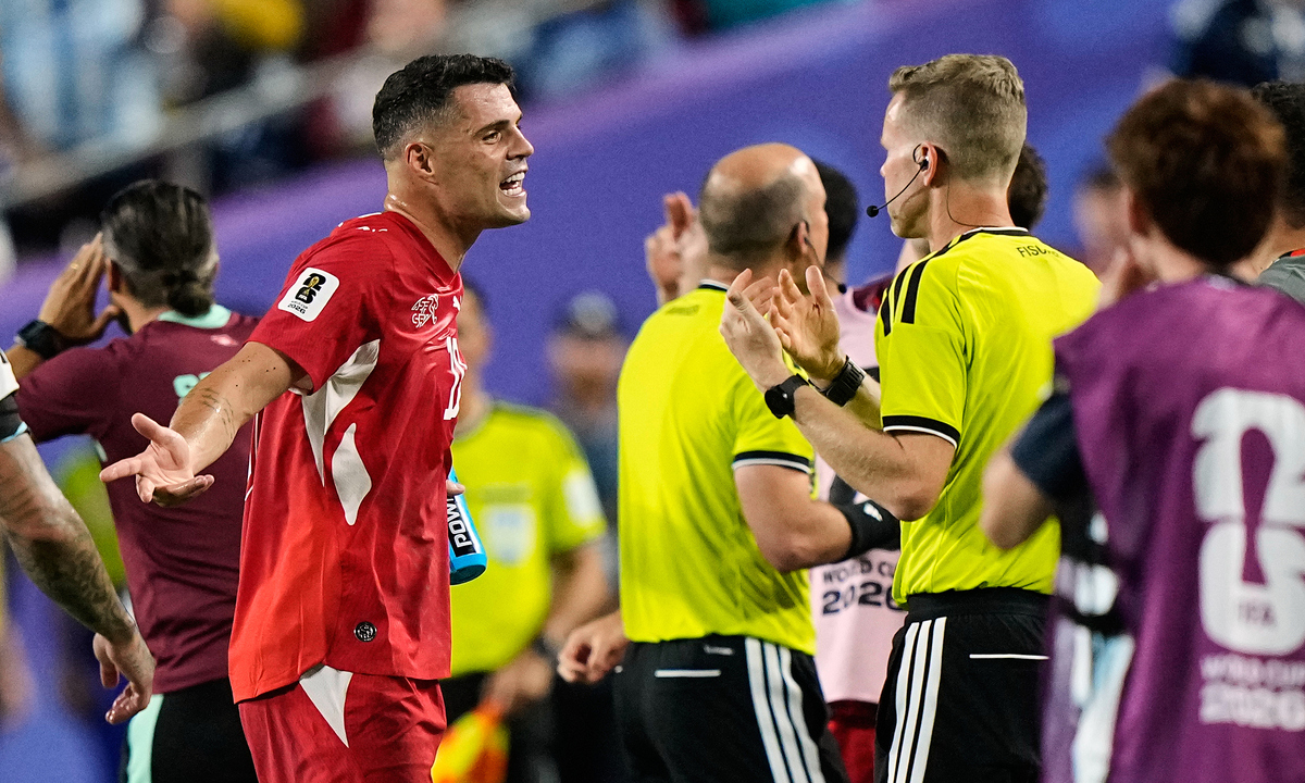 Đội trưởng Thụy Sĩ: ‘Trọng tài phá hỏng trận đấu với Argentina’: góc nhìn mới cho người chơi Việt - hình ảnh - playabc8.com